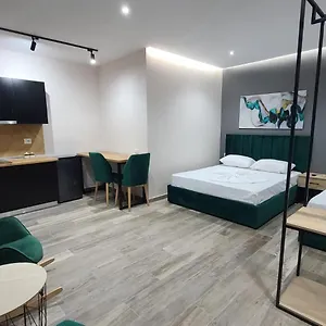 Villa Tian & Hojz, Durres